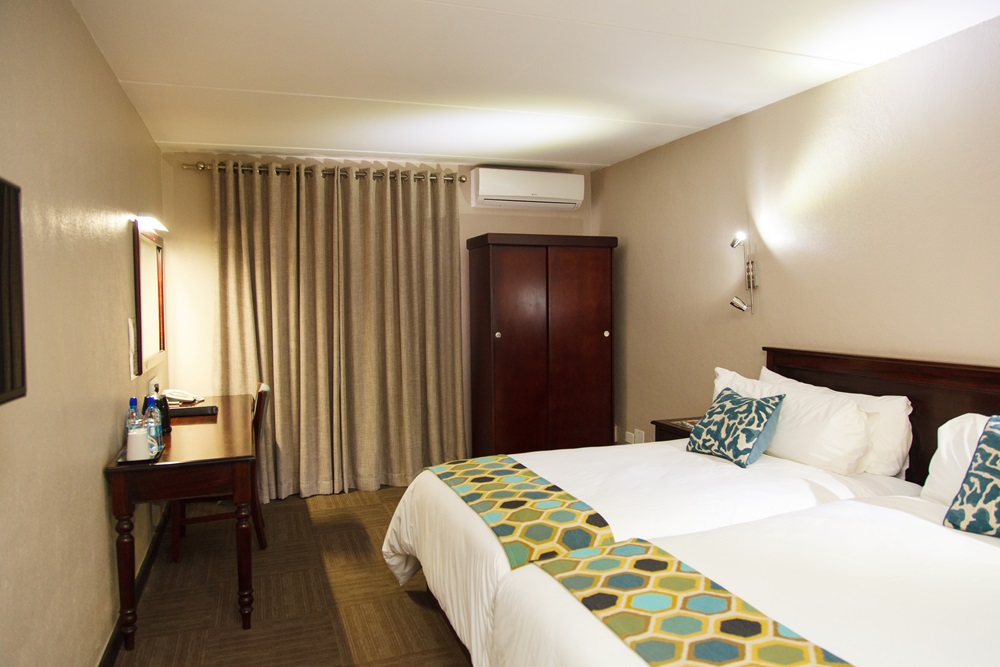 hotel-img